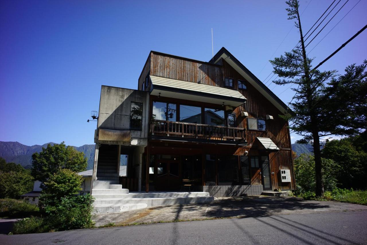 Hakuba Lodge Omusubi Otari Exteriör bild